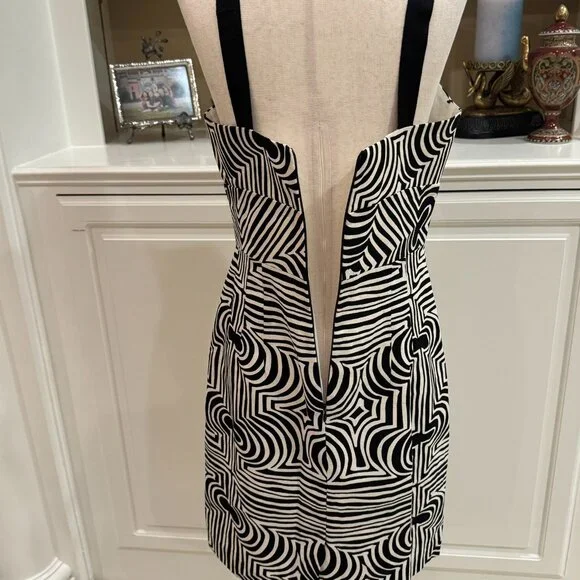 🖤🤍 Trina Turk Los Angeles Black & White Geometric Print Bodycon Dress – Size 8 - Picture 8 of 12